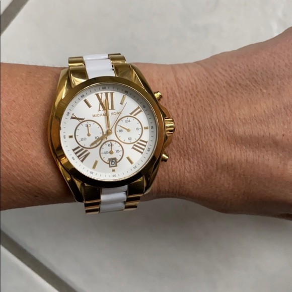 Watch - Picture 2 of 4